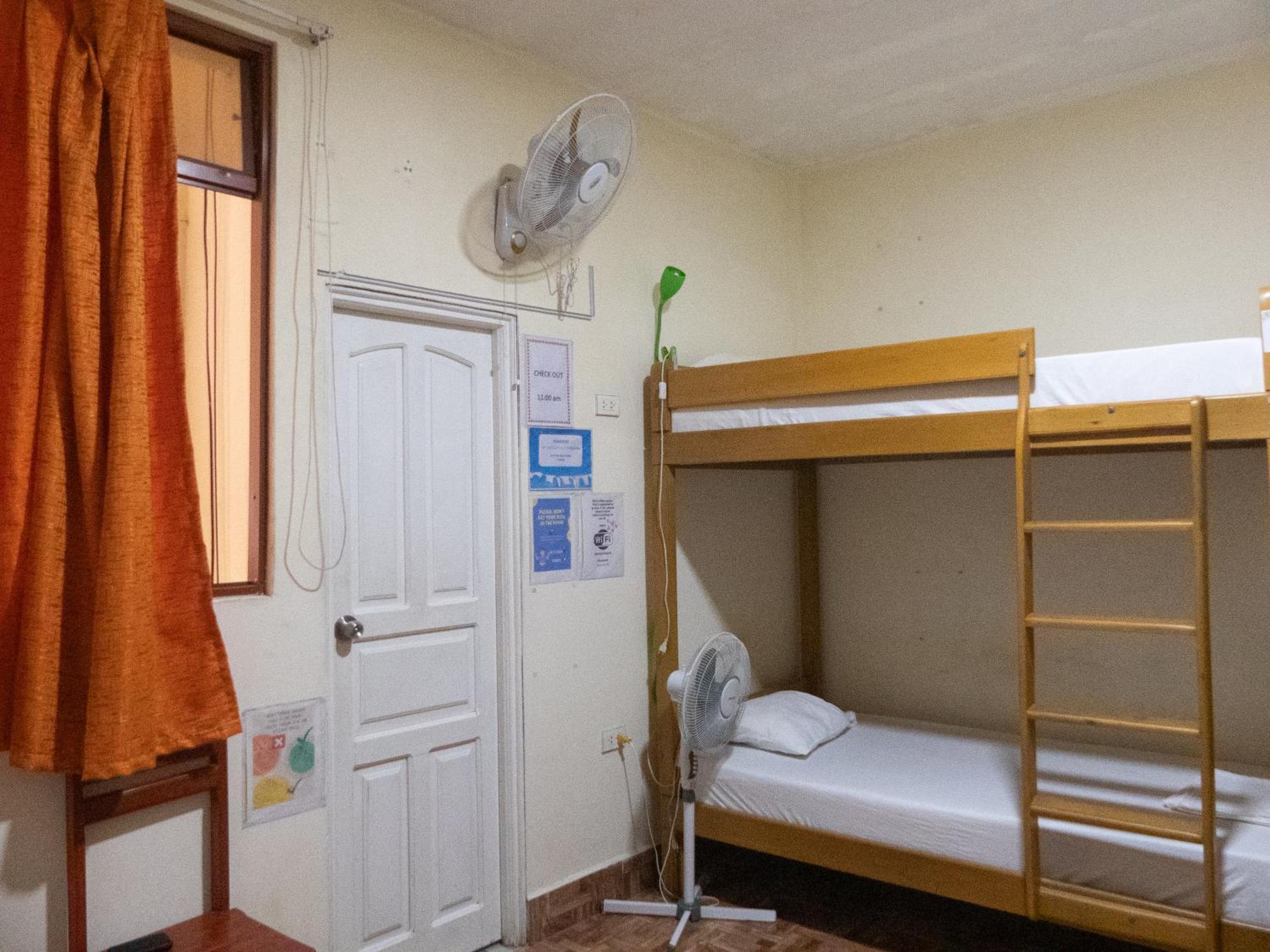 Moicca Youth Hostel อีกีโตส ห้อง รูปภาพ