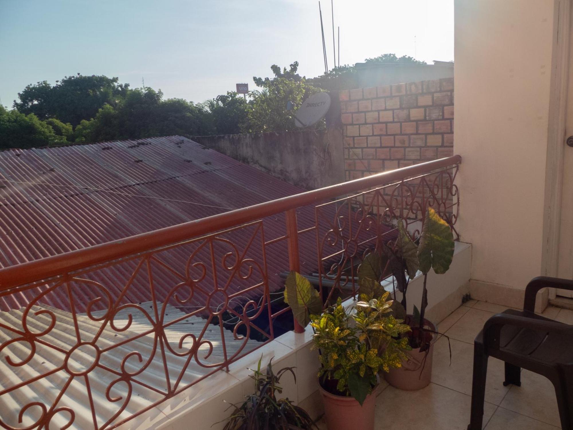Moicca Youth Hostel อีกีโตส ภายนอก รูปภาพ